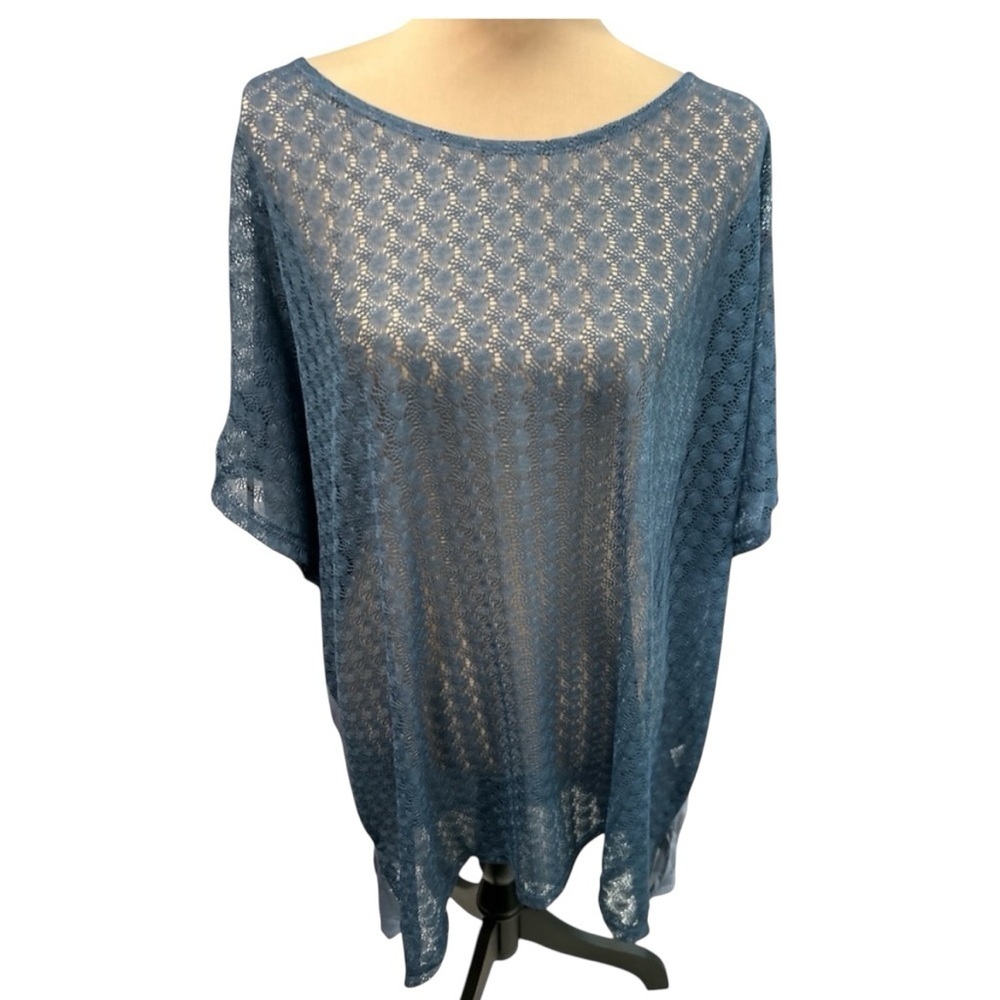 Hayden Los Angeles Plus Size 1X-2X Ice Blue Lace Front Shirt Boxy Oversized NWT.